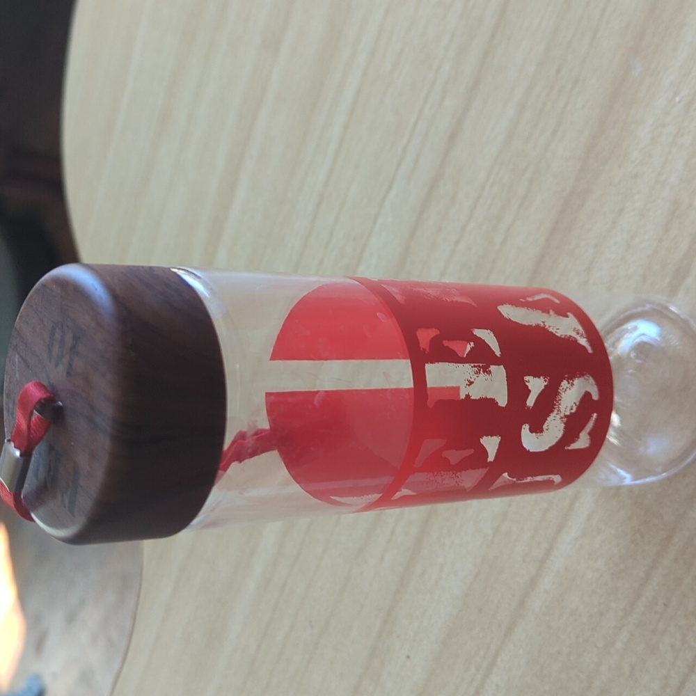 Feed USA water bottle new